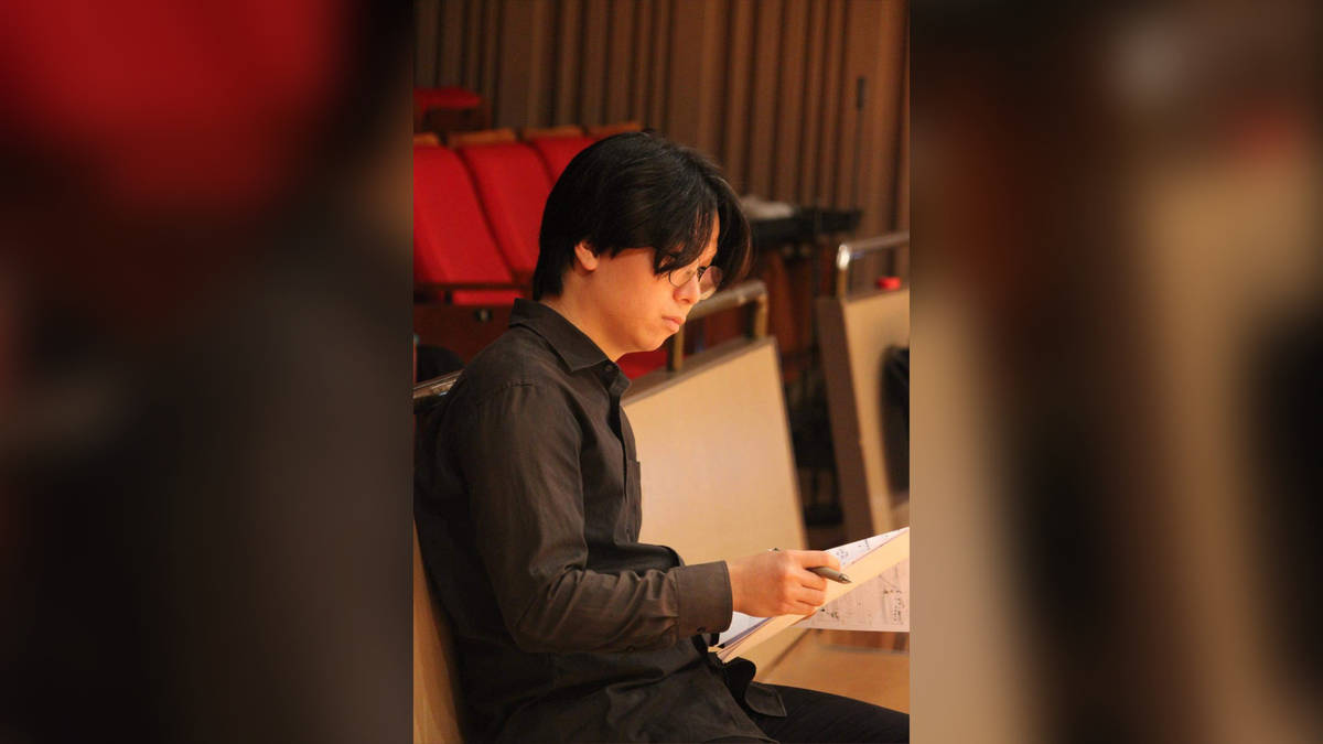 美，是全然涵養自我，矢志成為國樂史的續篇人—專訪國立臺灣藝術大學中國音樂學系學生 劉德奕