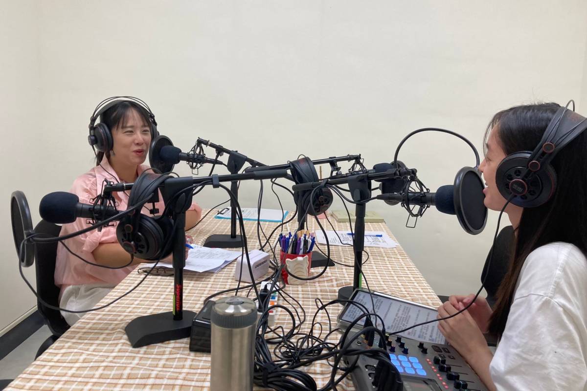 桃園市家庭教育中心錄製節目，上架「小桃家幸福+」Podcast平臺