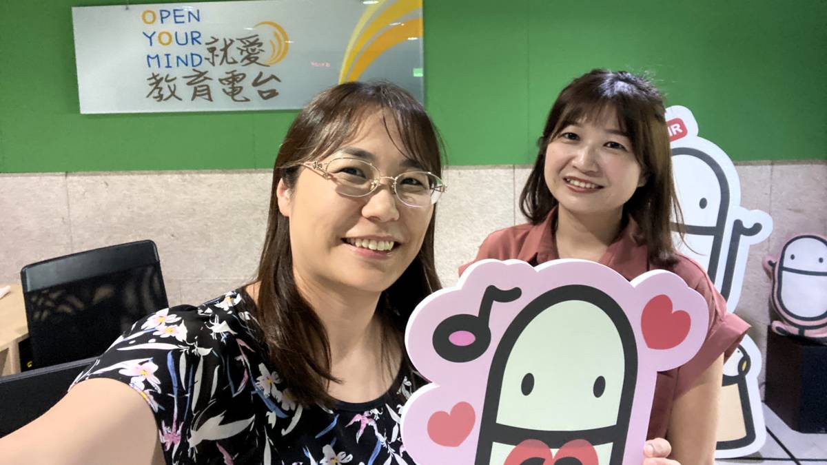 職能治療師帶領兒童從遊戲中解決問題