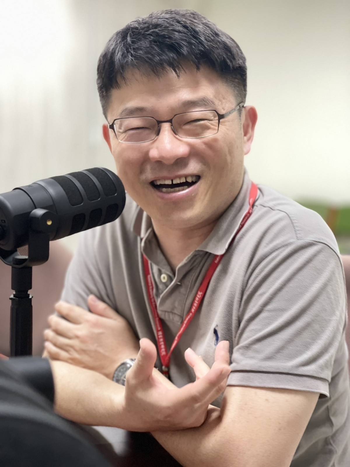 桃園市平鎮區南勢國小的許志豪校長，同時也是「永續發展與環境教育輔導團」的總召。

