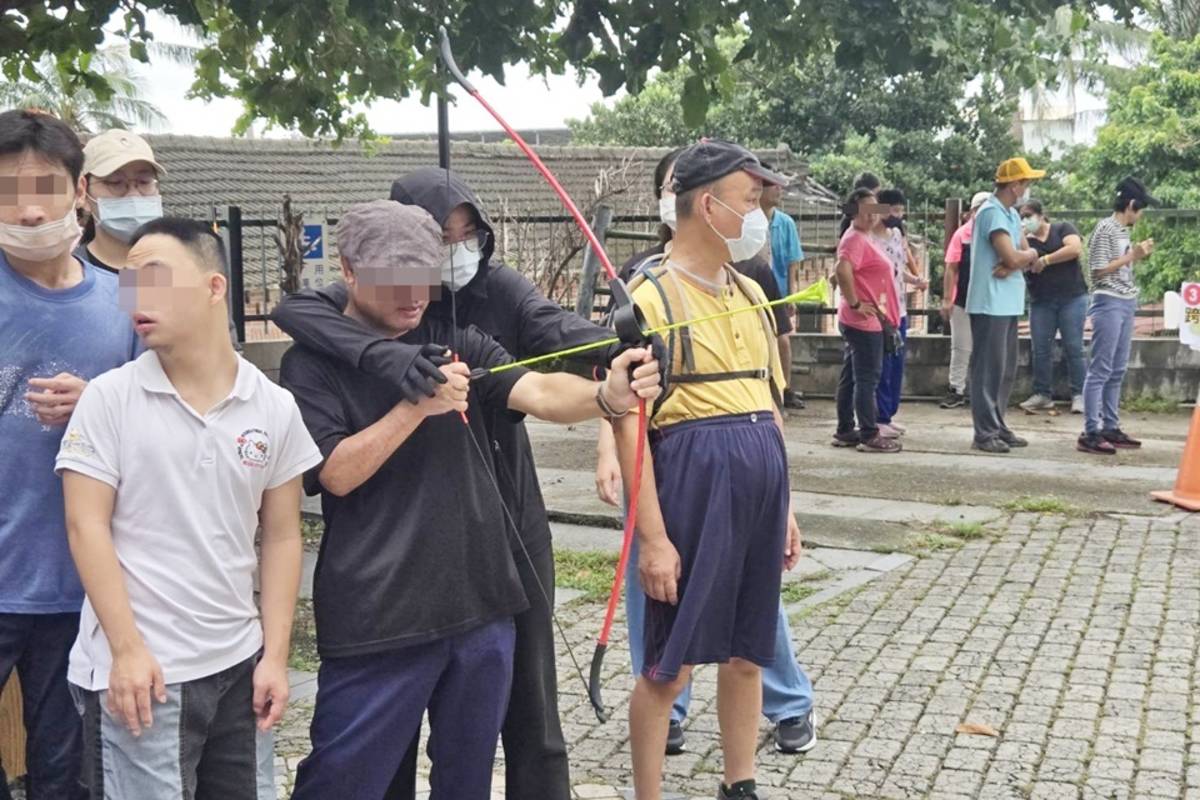 牧心智能發展中心舉辦第5屆「身心障礙者鐵人障礙賽」，規劃路跑等多項運動競賽及趣味關卡，邀請縣內身心障礙機構約150名身心障礙者一同響應。