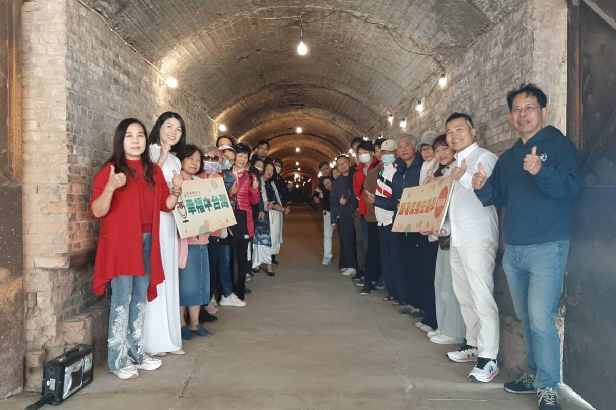 《幸福中台灣》聽友會參與人員合影