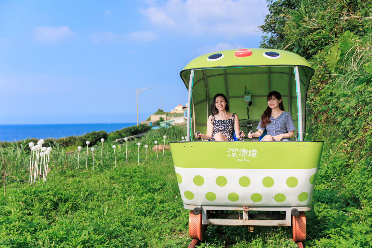 青春山海線深澳鐵道自行車耶誕活動開跑
