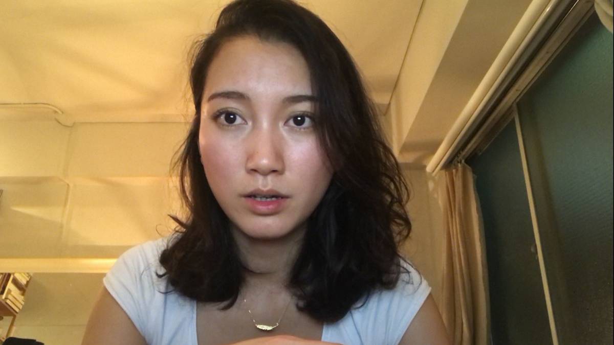 圖4-1【黑箱日記】劇照-伊藤詩織除了用手機紀錄自己的心情自白，也收錄了與警方、調查員的錄音檔，試圖還原整起事件的真相和偵查過程的瑕疵