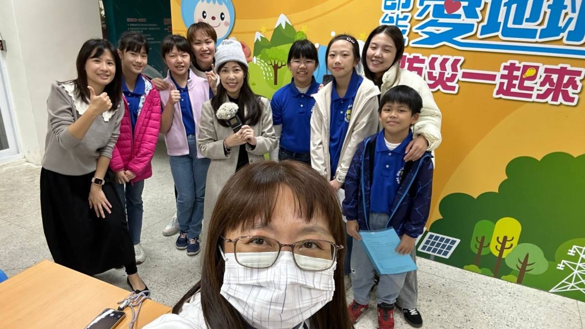 端端主持人(中後) VS 嘉義市興嘉國小管樂團