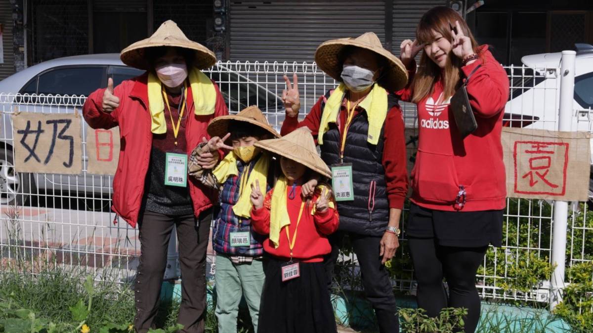萬來幼兒園幼老共園食農教育老少種菜去