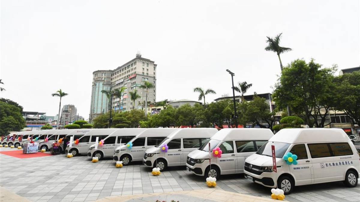 彰化北斗區復康巴士身障朋友展歌喉