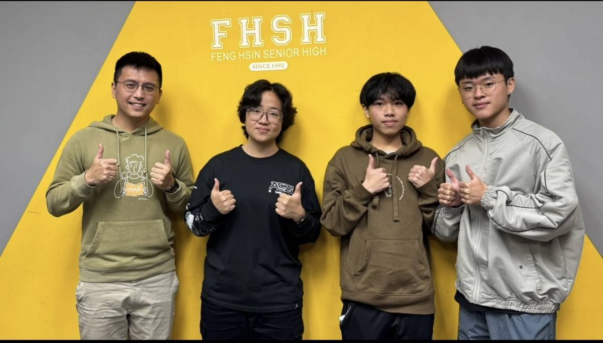 112學年度校園菸檳危害防制教育介入輔導計畫「網紅就是你」-高中組-特優-國立鳳新高級中學-採訪指導老師及主演同學合照