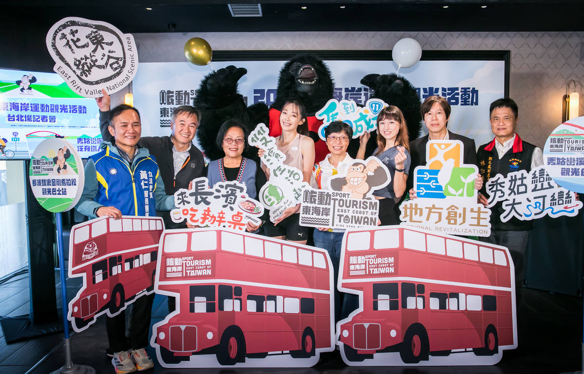 貴賓與金剛合照