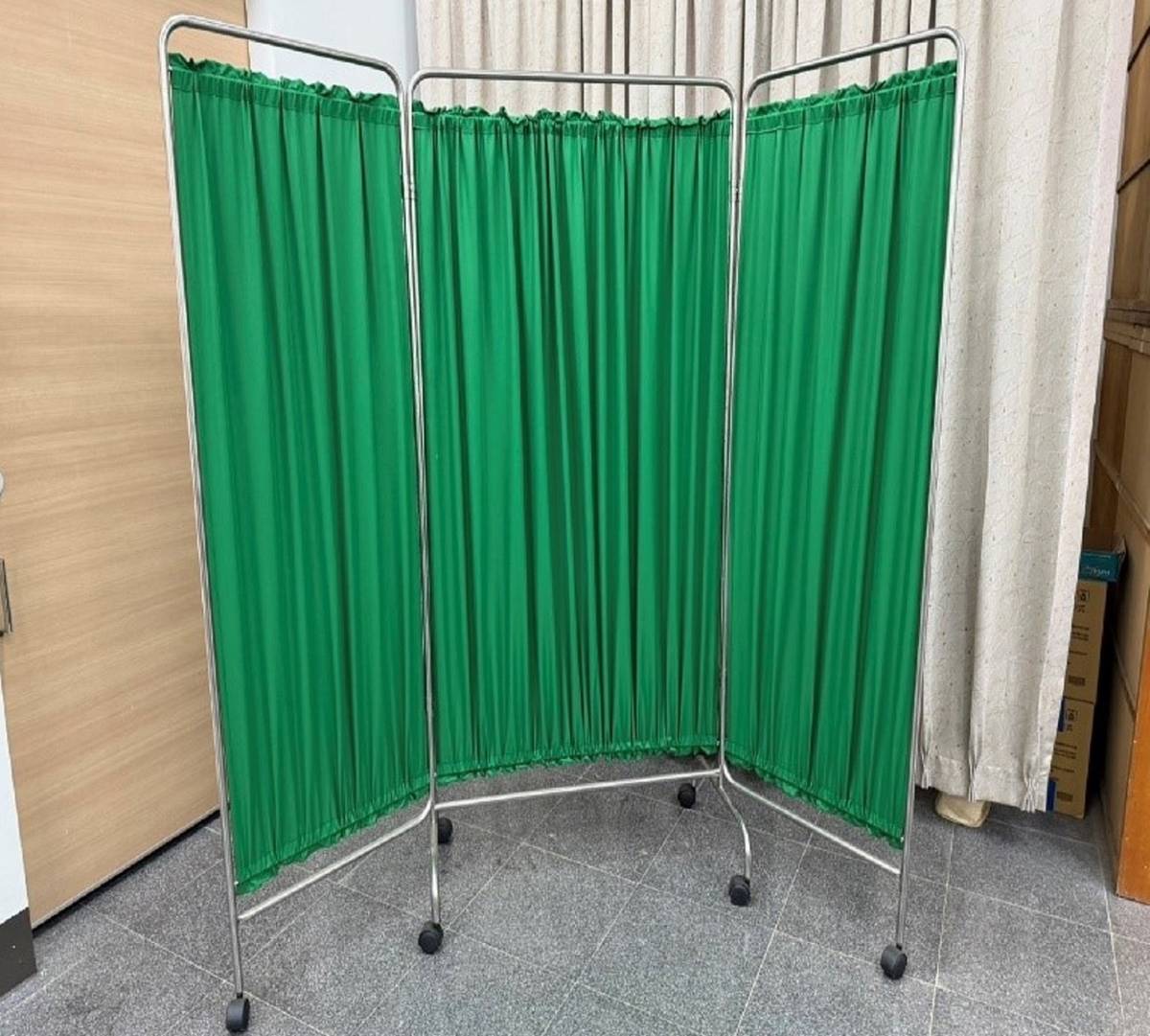 臺南市麻豆國小購置屏風