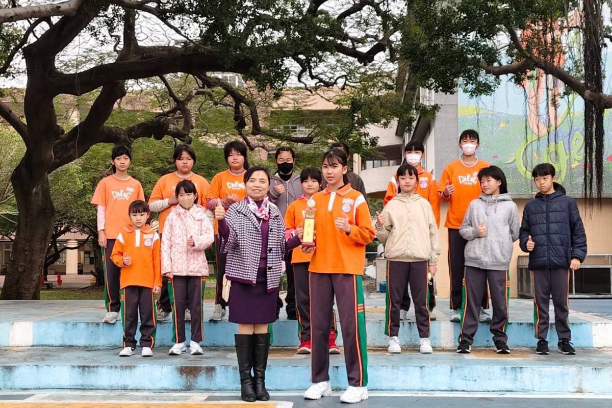 桃園成功國小籃球隊榮獲2025年VEGA大成盃女子組亞軍
