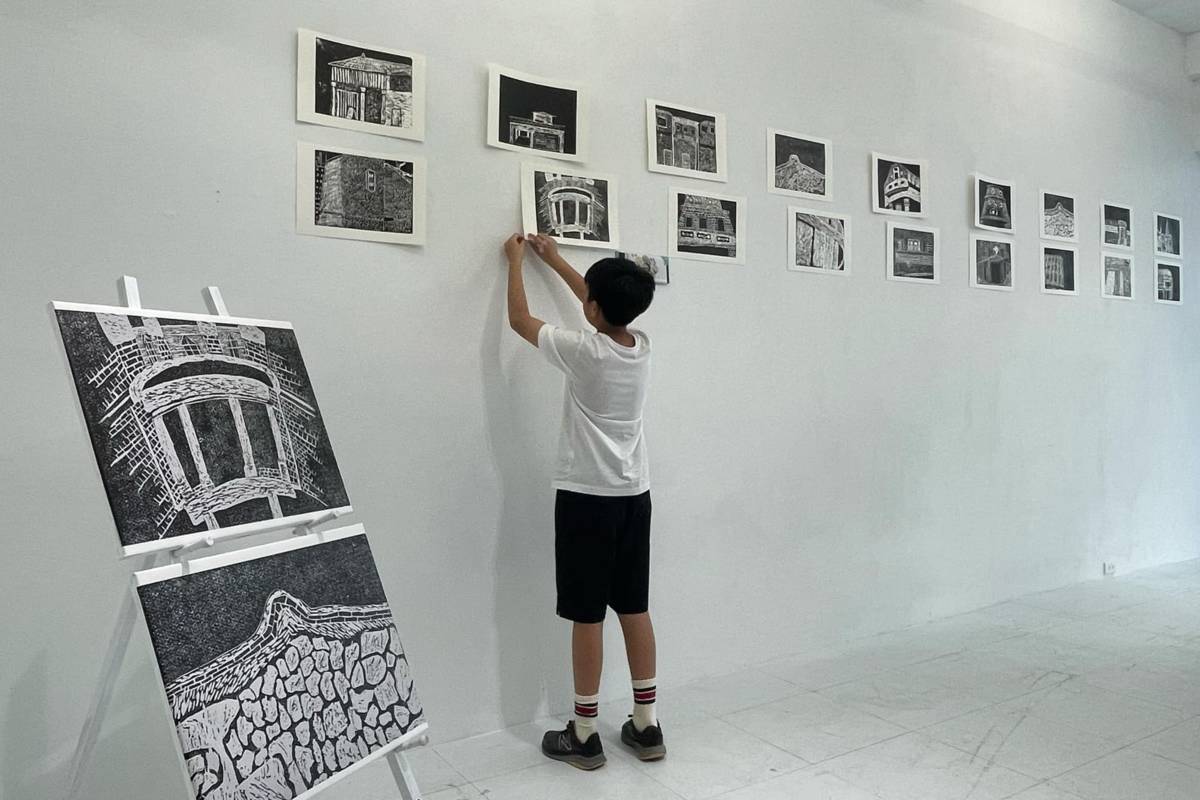 學生們將訪談內容與學習心得轉化為實體展演
