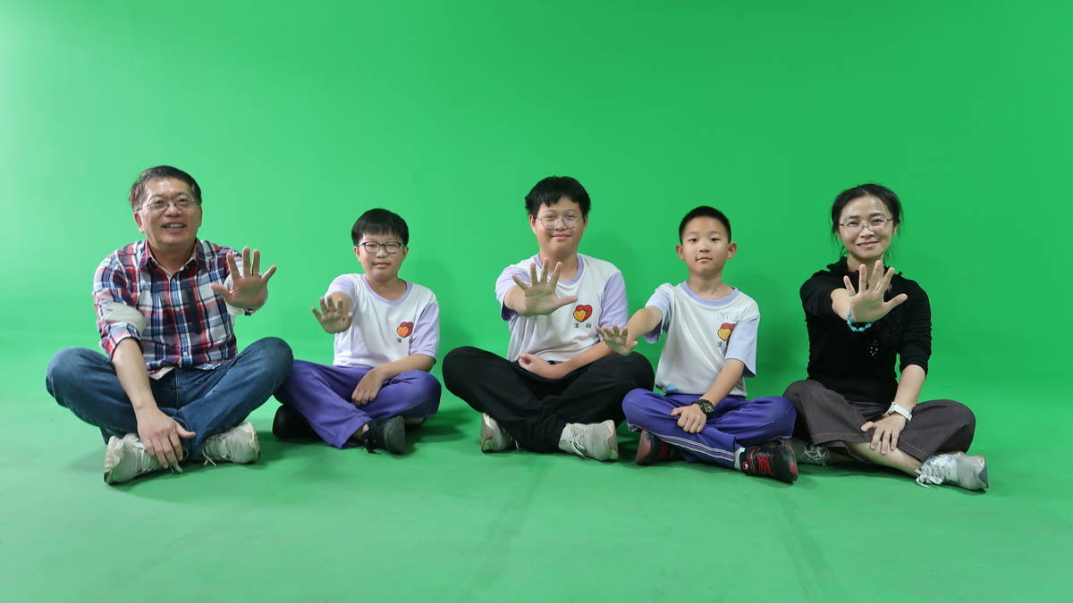 5G新科技XR數位共學中心給孩子全新的學習模式