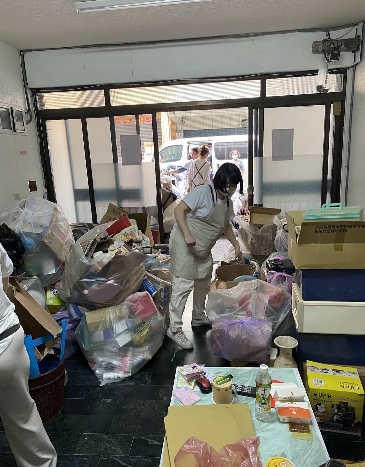 他們不只整理空間，更整理生命。透過「聊癒整理」，陪伴客戶告別過去，迎接輕盈自在的未來。