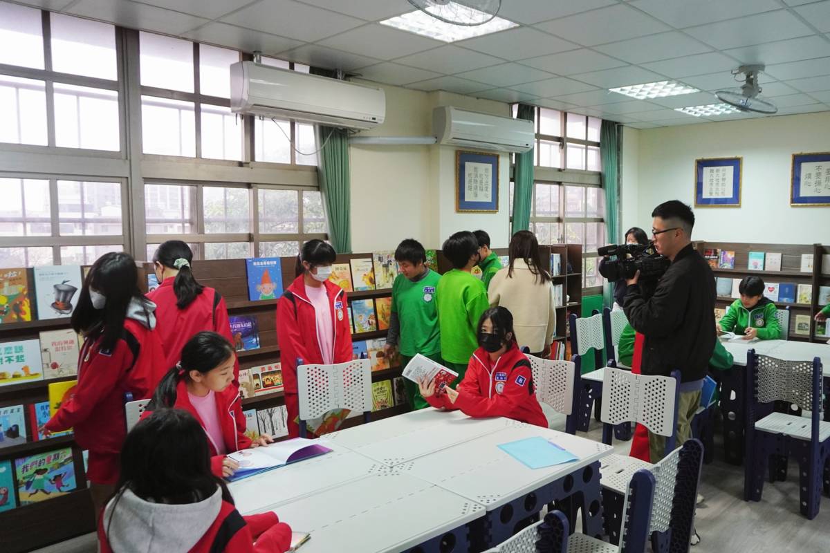 桃園八德國中在校內國中建置靜思閱讀書軒，提供更多的閱讀資源