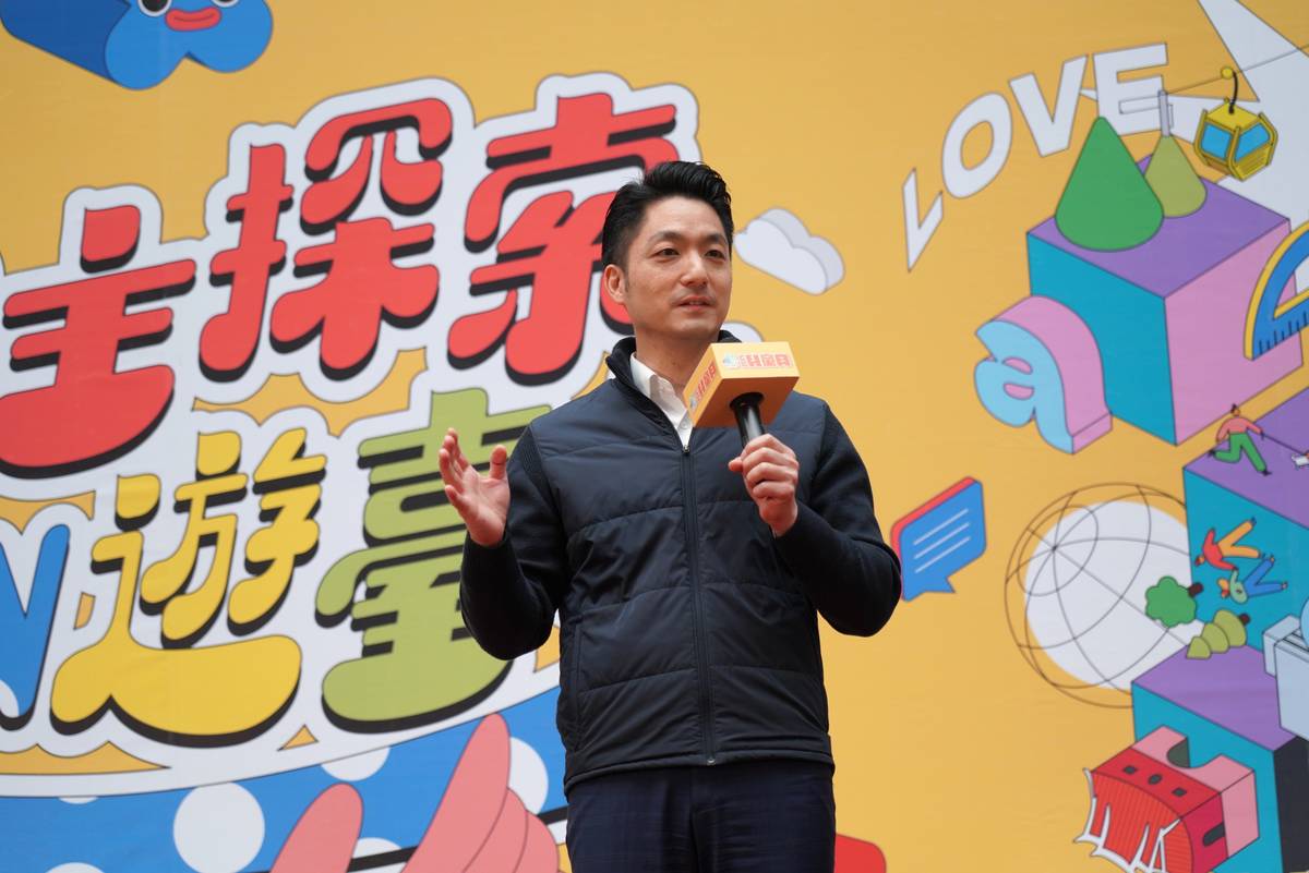 蔣萬安市長宣布4月啟動「鮮奶週報」政策，北市學童每周可到超商領取1瓶乳品