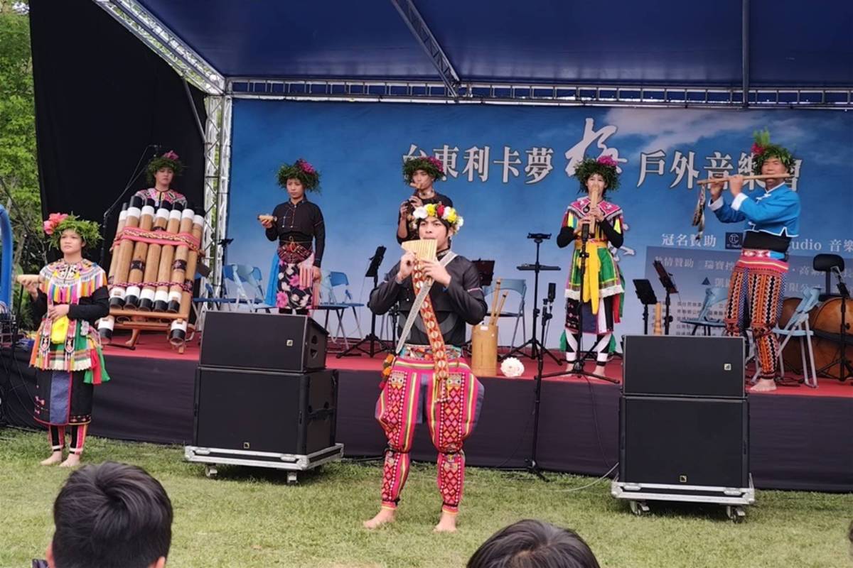 「利卡夢梅之宴」今年延續「將殿堂音樂帶進部落」的初心，邀請小提琴家魏靖儀攜手灣聲樂團為樂迷帶來獨具臺灣特色的音樂饗宴。

