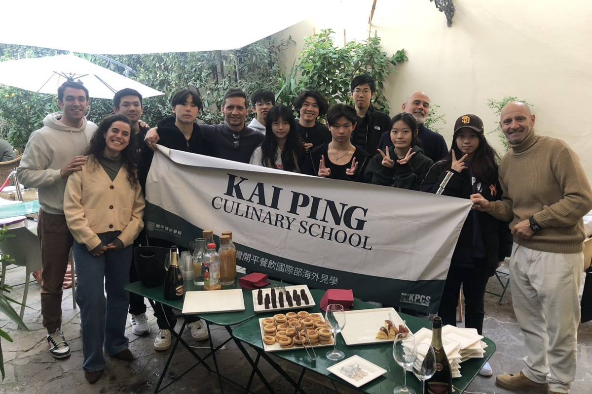 開平餐飲國際部學生到義大利APICIUS佛羅倫斯國際餐旅廚藝學院，體驗大學生活