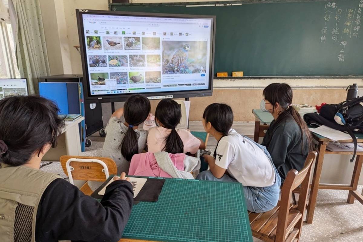 萬安國小以毒鳥後田區監測為主題參與科展，獲得第三名佳績。