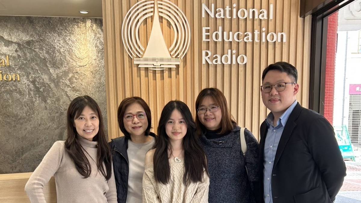 圖2-2端端主持人與藝享青春全國學生音樂比賽特優學校聯合音樂會－演出團體代表
