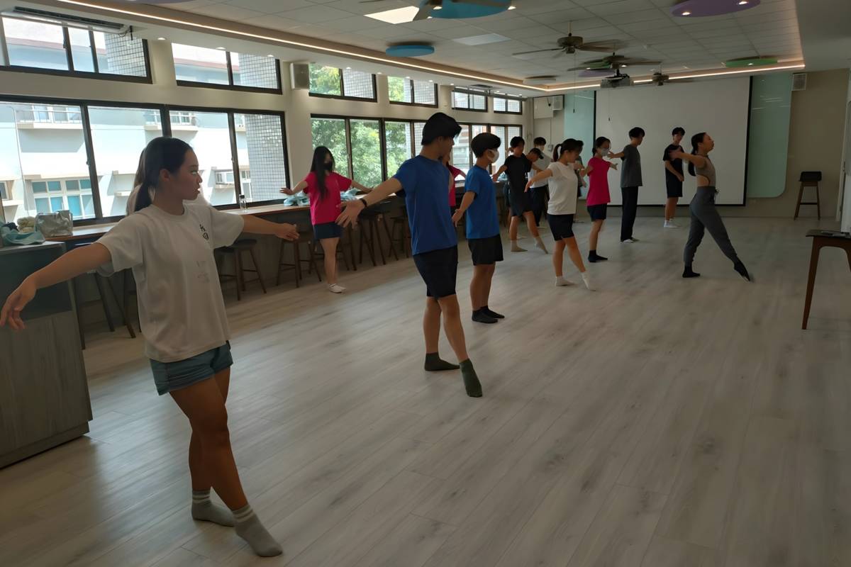 宜蘭高中自主學習教師的指導場域