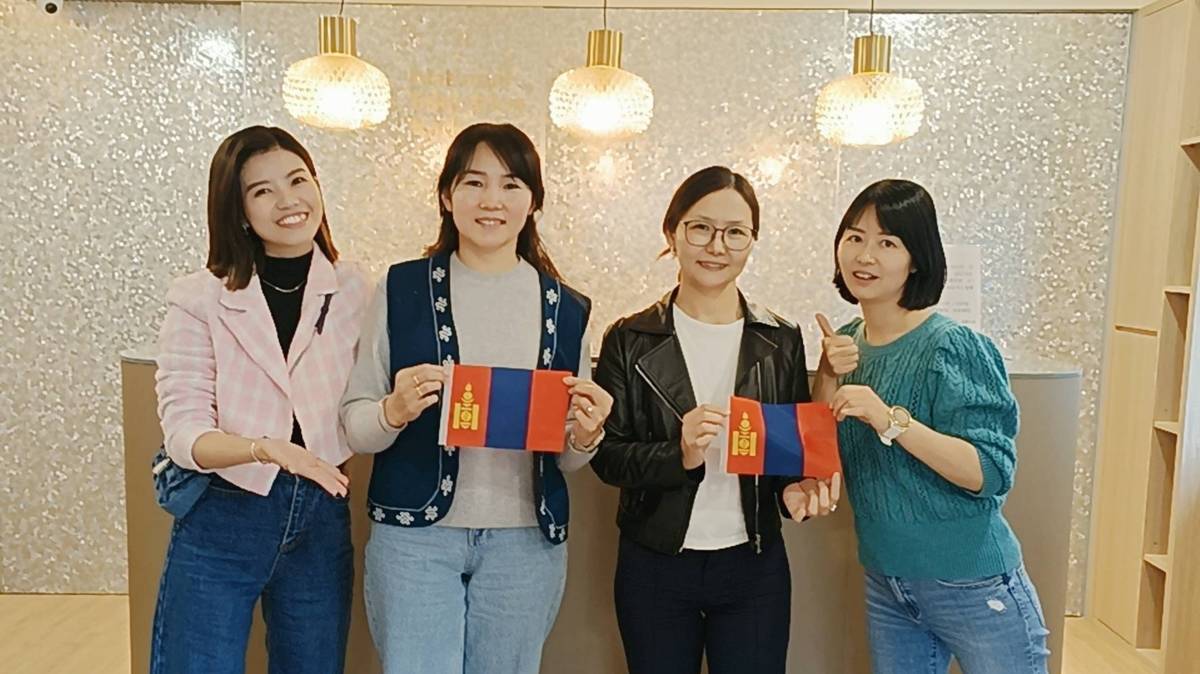 秋香，古老師，林老師，小代