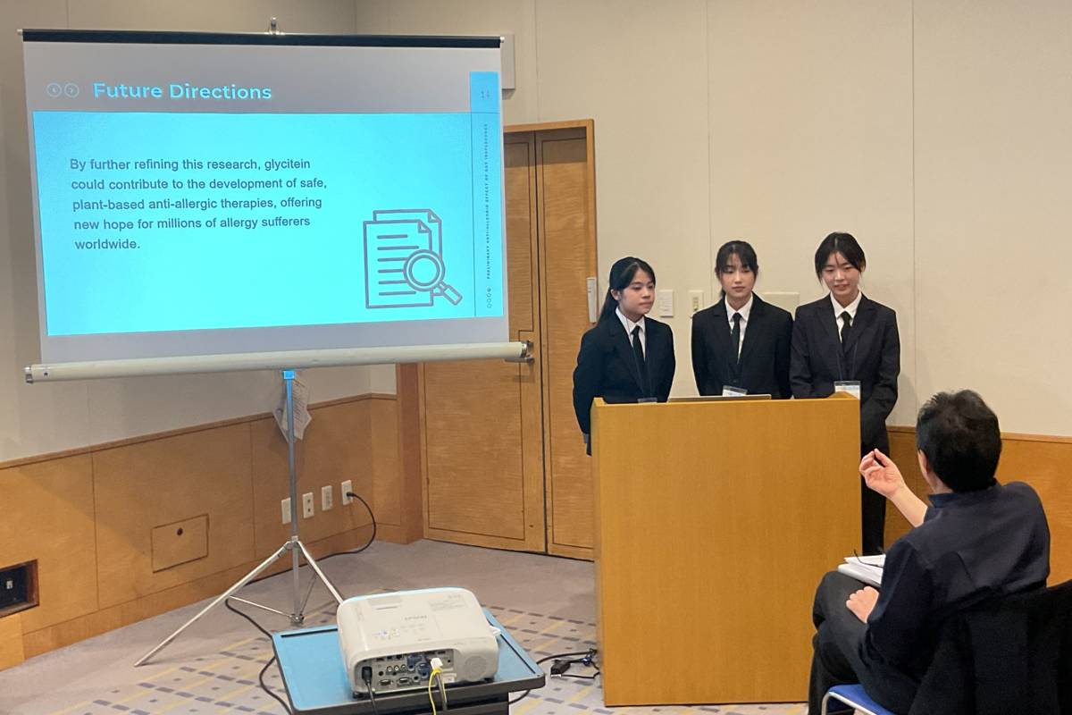 麗山高中學生參加日本2025「Science Edge」國際科學競賽，進行專題發表