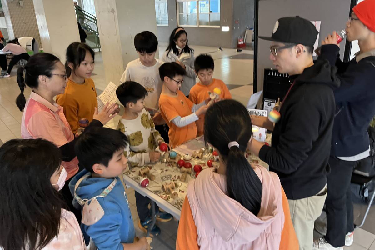 新生國小翻轉上下課活動，學生挑戰日本劍玉