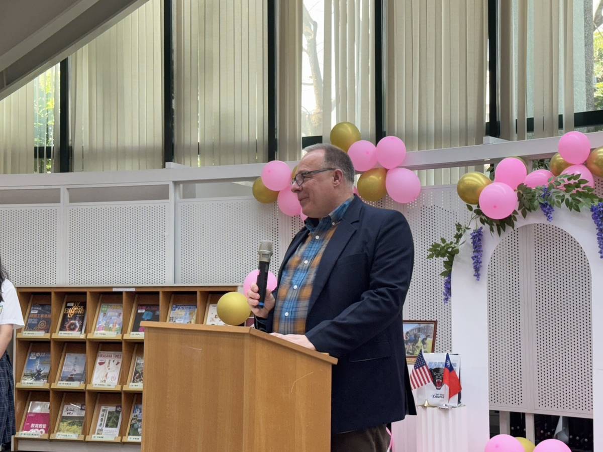 美國緬因中央中學校長Mr. David Pearson親自來臺勉勵學子
