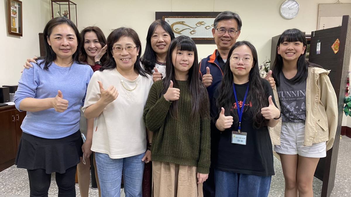112 學年度「校園健康主播」佳作－基隆市七堵區七堵國民小學－採訪合照