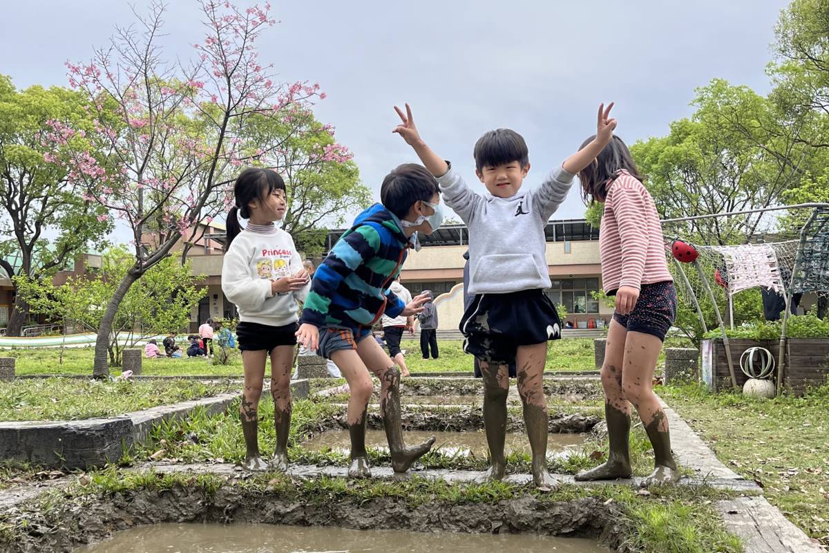 桃園市立八德幼兒園營造自然生態環境，讓幼兒在親身體驗中學習