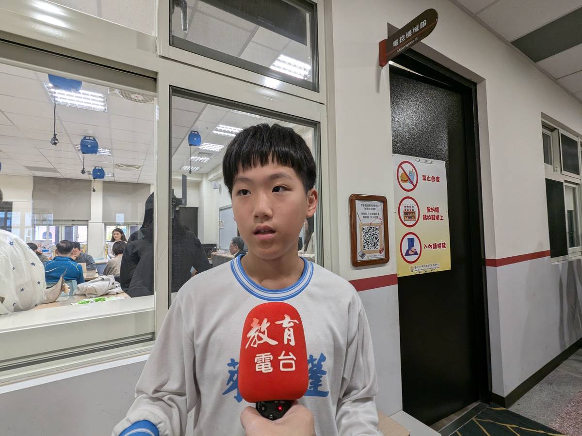 學生鄭至皓看到Scratch讓動畫內的角色動起來，覺得很有成就感