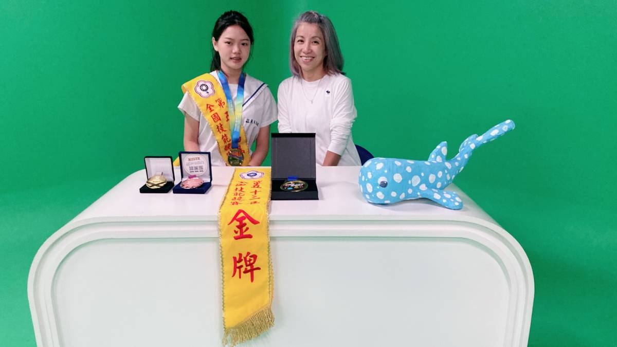 庭慈與實習處賴沛倫主任