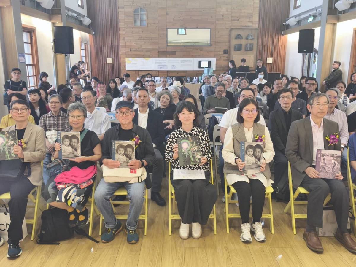 文化部今天(18日)舉行《臺灣攝影家》系列叢書發布記者會，第八輯出版《許蒼澤》、《蔡明德》、《章光和》3位攝影家專書。