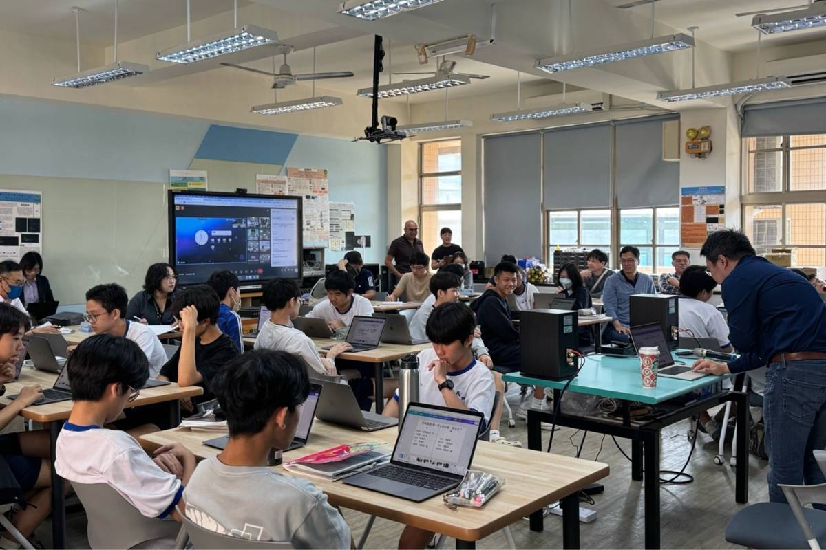 「半導體科技與應用」課程 (教育部提供)