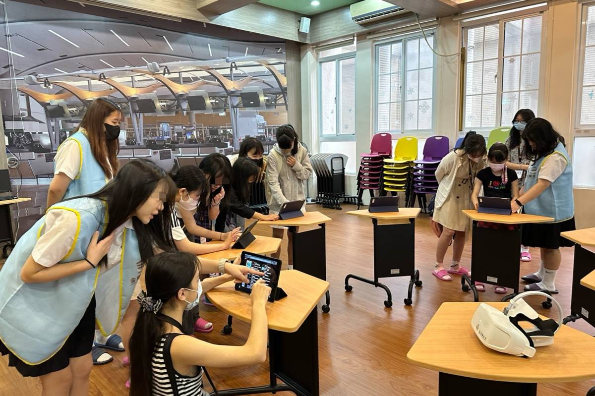 將技職教育向下扎根，金甌女中「親子職涯探索工作坊」邀請國中生體驗實作課程


