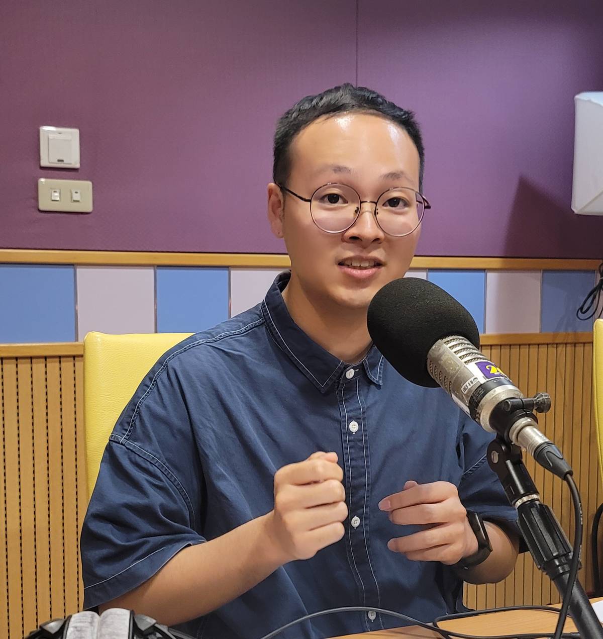 熱情奉獻扎實深耕的王輔晨老師，榮獲「北市悅冠磐石推手教師」及教育部「114 年度推動閱讀績優個人組」表揚。