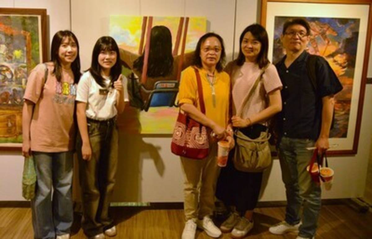 新北三重高中美術班畢業展 「不正常美學」顛覆視覺常規