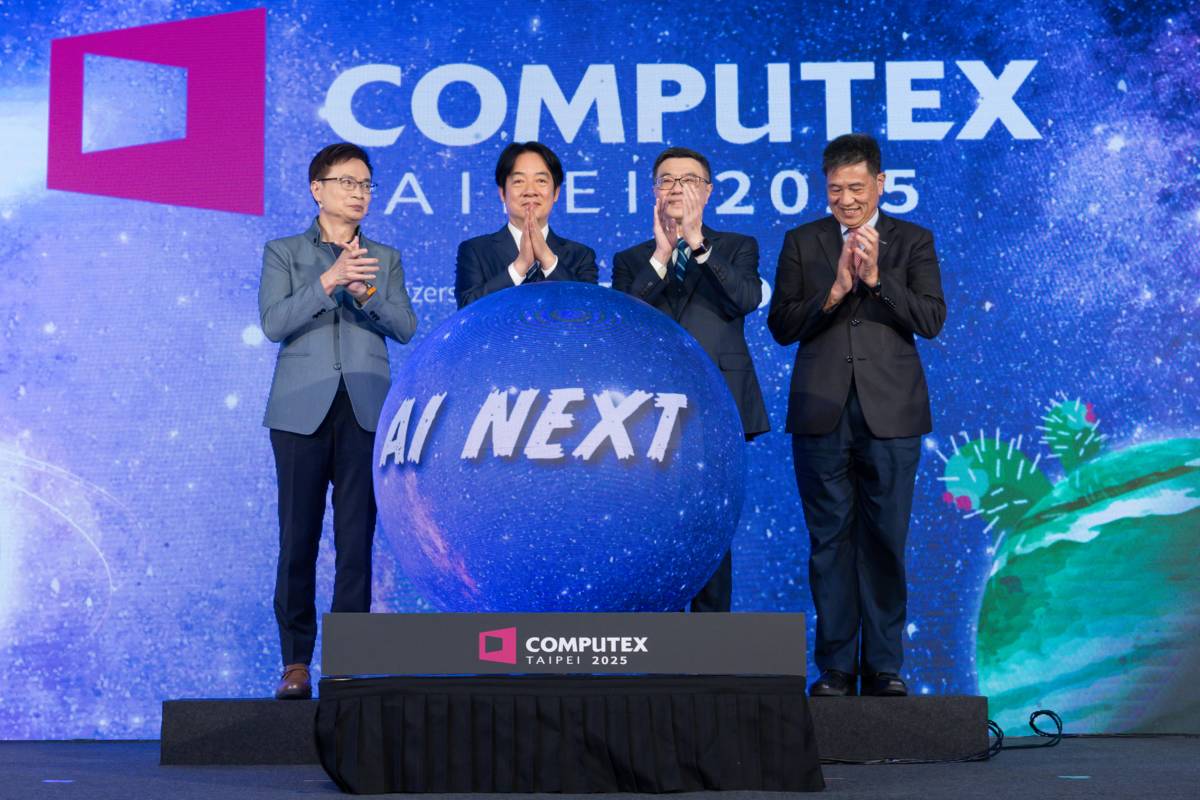 2025 COMPUTEX今天(20日)登場，總統賴清德(左二)、行政院院長卓榮泰(右二)都出席。(來源：總統府flickr)