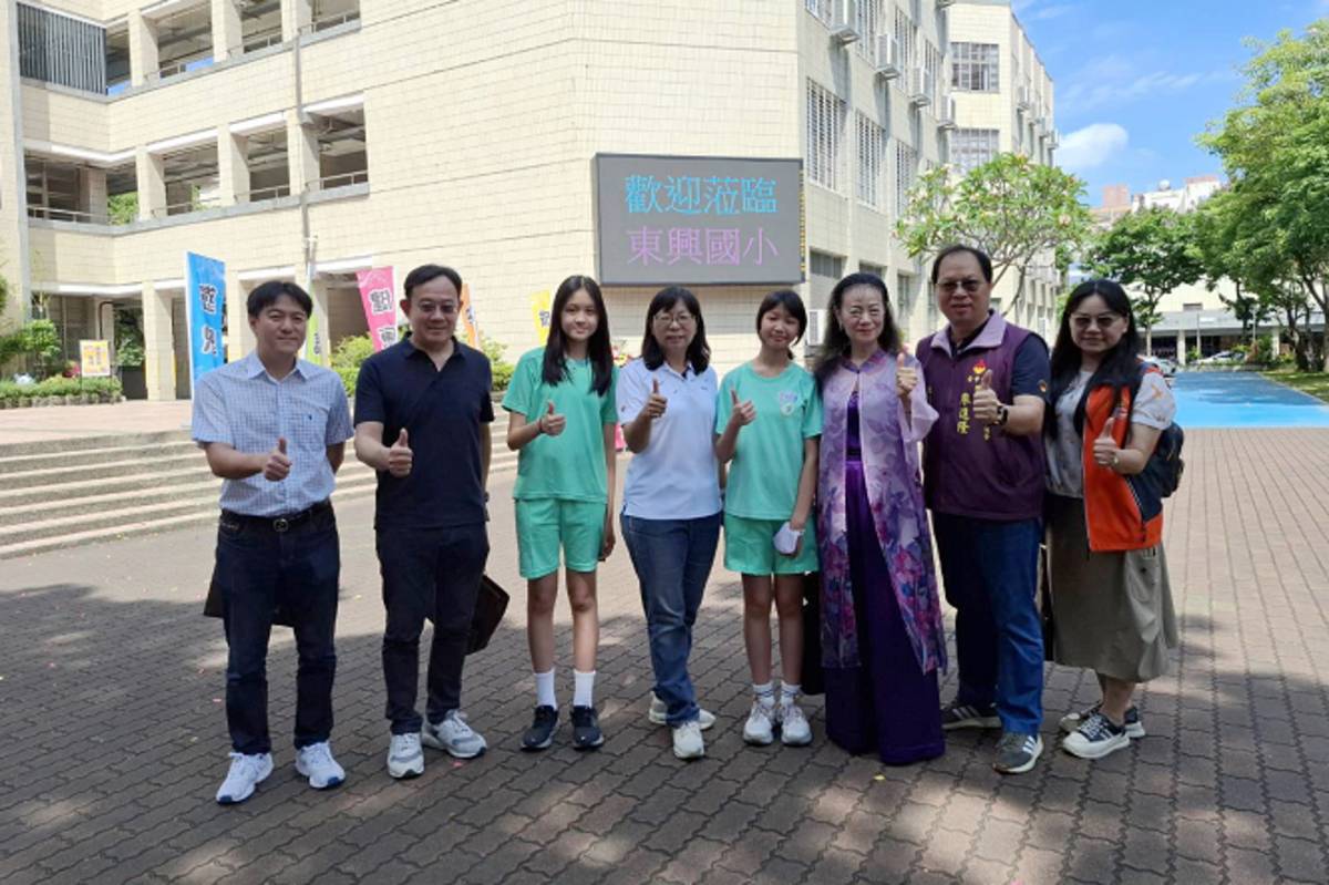 透過全體家長委員的熱心支持與經費贊助，嶄新的LED電視牆正式啟用！