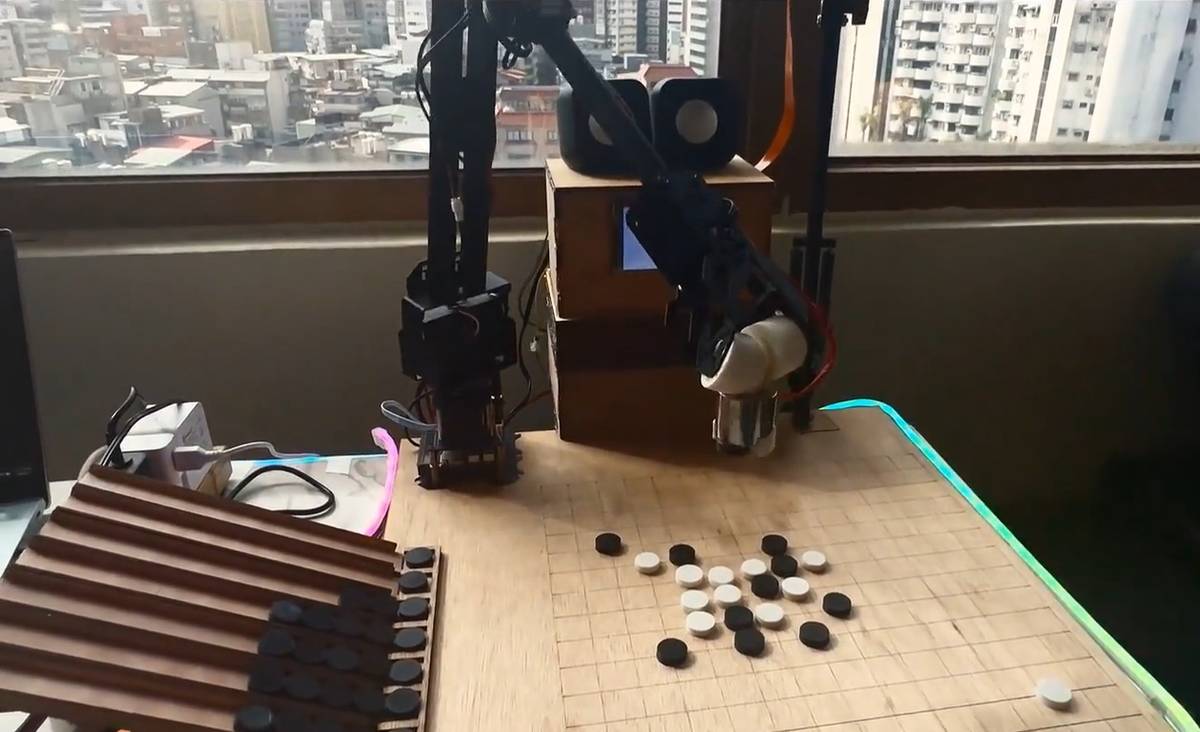 大安高工學生作品「Magic hand for chess」榮獲114年度全國專題實作及創意競賽專題組第一名
