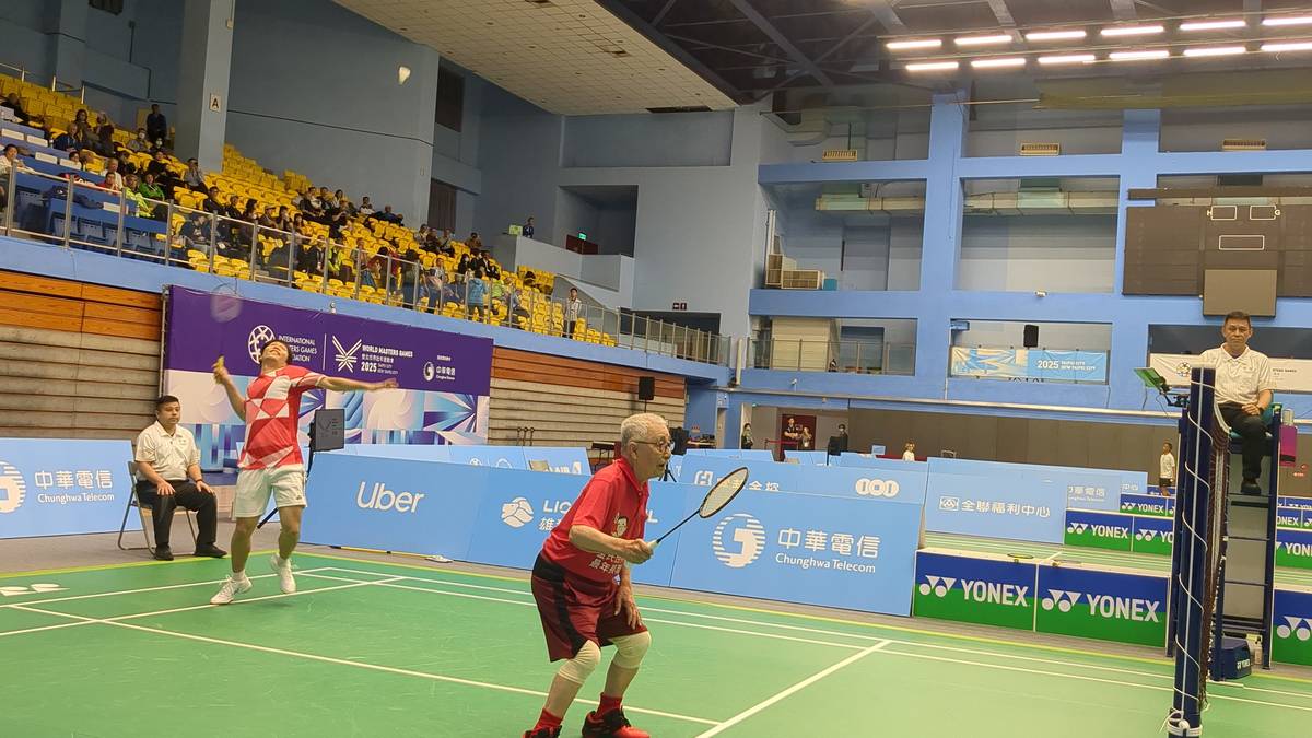 李洋猛烈的進攻，加上林友茂的3顆得分球，最後以11比9取勝