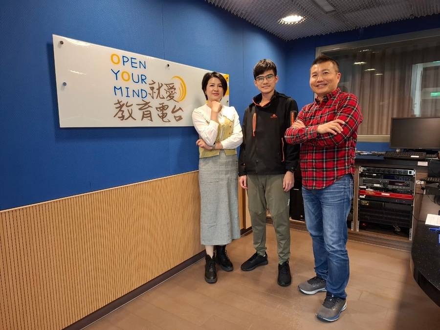 在升學上我覺得就跟一般人一樣