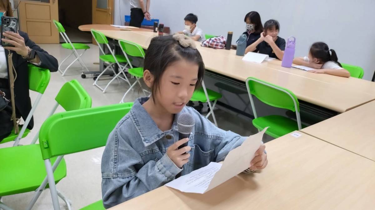 校園小主播：龍崎國小 葉芸菁 同學 談 ~ 家鄉故事繪本