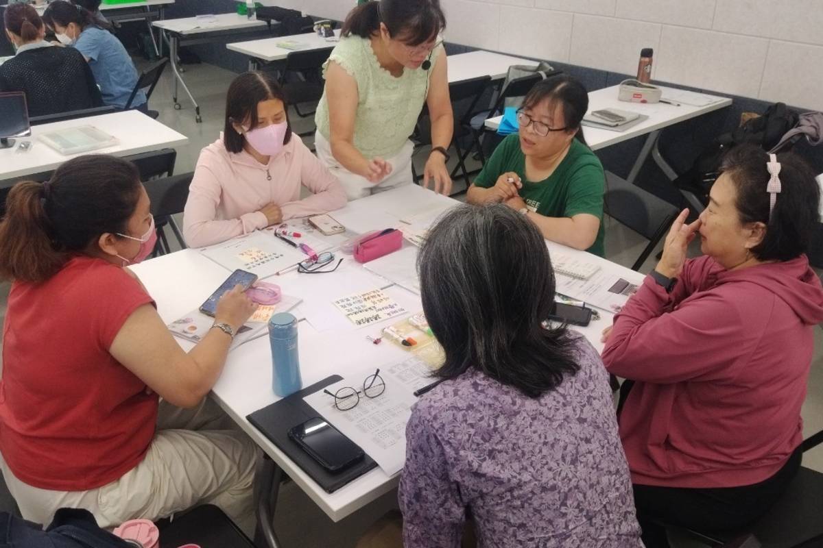 A級培訓班分組討論，加深台語印象
