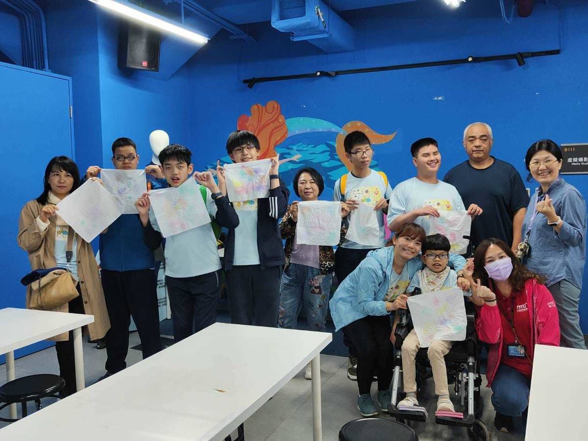 海科館「無礙玩科學工作坊」培育學童海洋基本知能與素養。(海科館提供)
