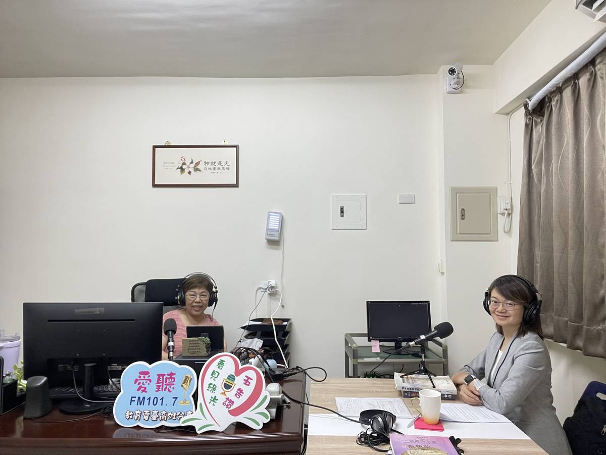 林琇誼藥師(右)