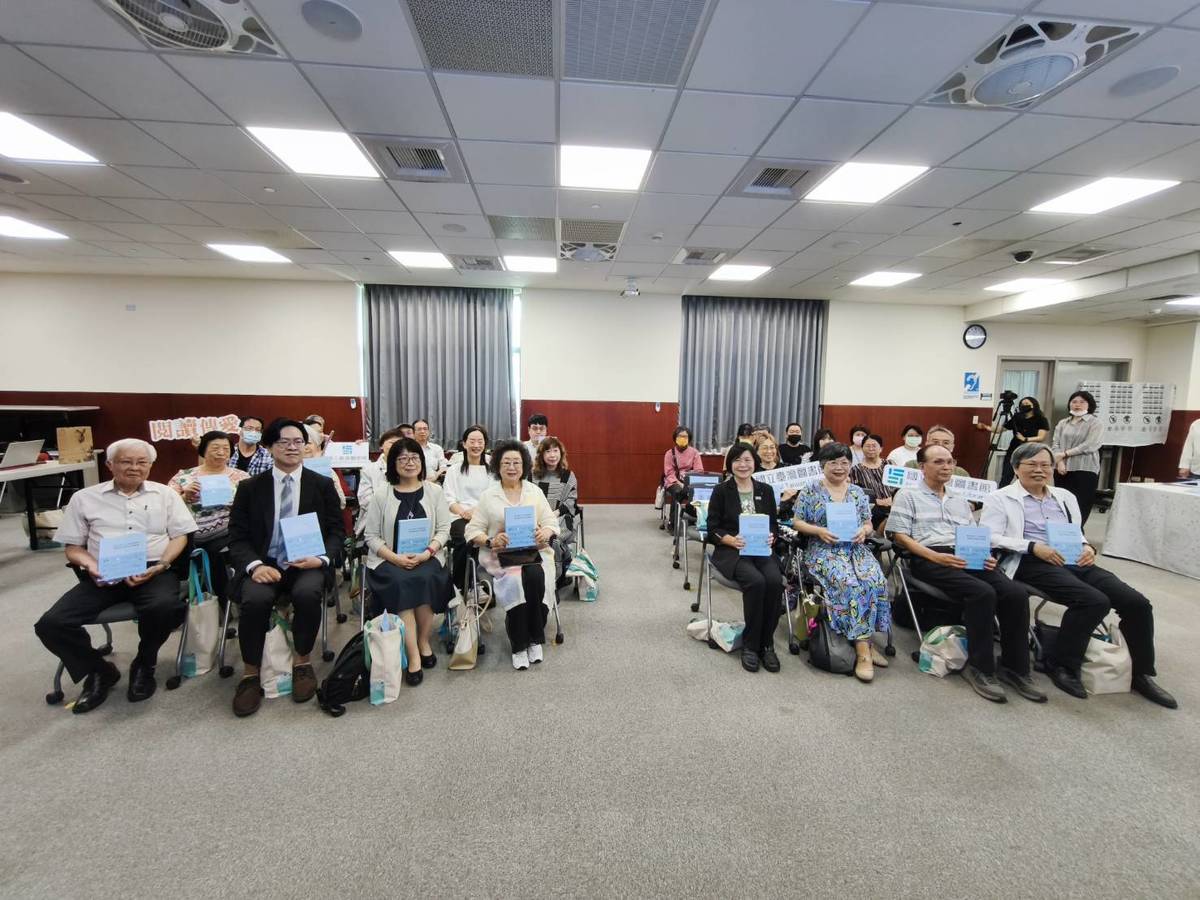國立臺灣圖書館今天(6日)舉辦《殖民統治下臺灣學校唱歌教育的成立與發展》新書發表會。