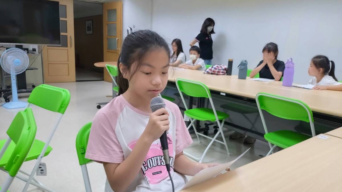 校園小主播：佳里國小 李奕璇 同學 談 ~ 家鄉故事繪本