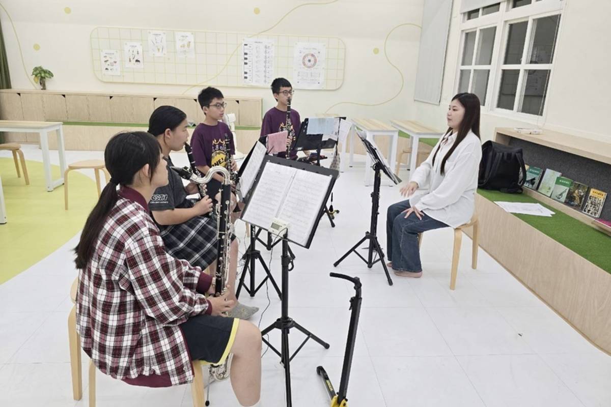 幼獅管樂團與池上國中管樂團展開音樂交流，透過小組教學、聯合排練、團隊合作與互動學習，培養默契與友誼。